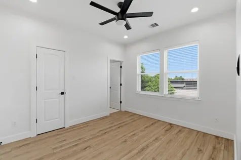 2213 Roberts Street Houston TX 77004