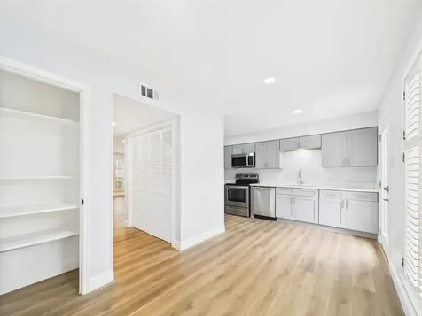 10380 Briar Forest Drive 32/6 Houston TX 77042