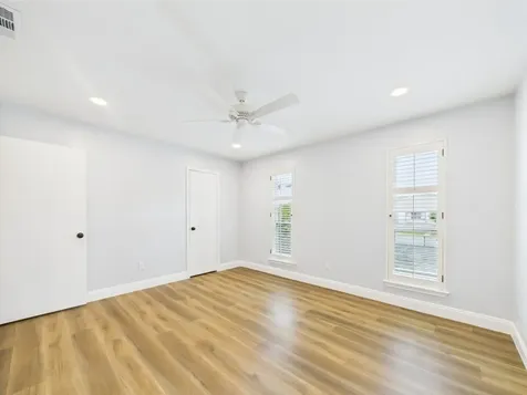 10380 Briar Forest Drive 32/6 Houston TX 77042