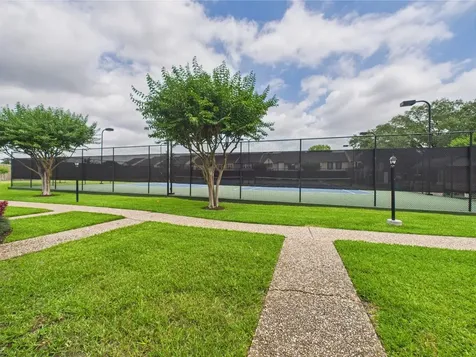 10380 Briar Forest Drive 32/6 Houston TX 77042