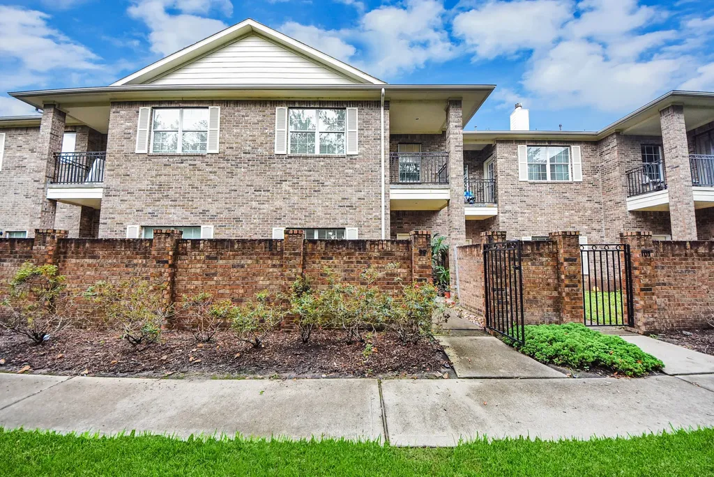 2865 Westhollow Drive 99 Houston TX 77082
