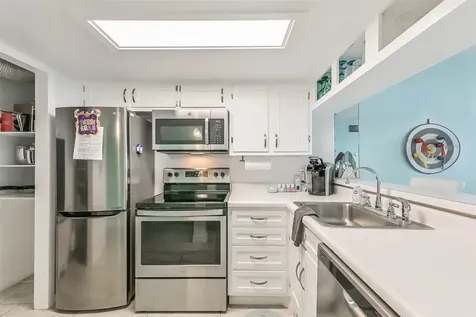 7310 Seawall Boulevard 404 Galveston TX 77551