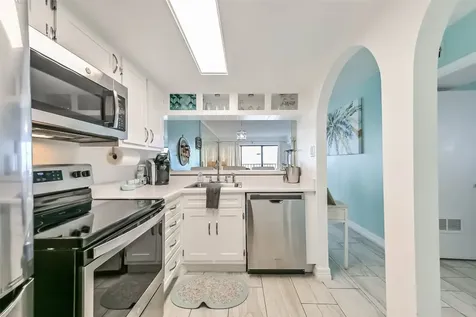 7310 Seawall Boulevard 404 Galveston TX 77551