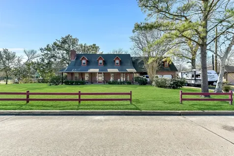 222 Quaker Drive Friendswood TX 77546