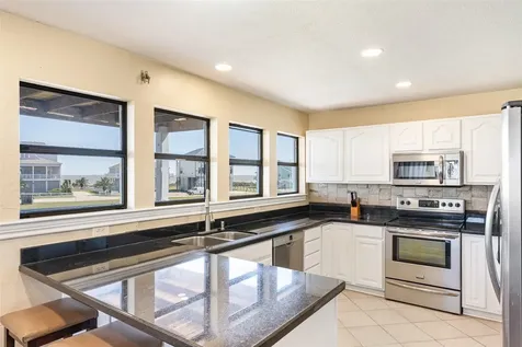 3040 Carioca Court Crystal Beach TX 77650