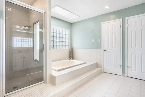 3040 Carioca Court Crystal Beach TX 77650