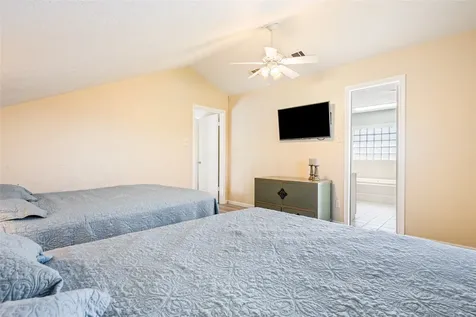 3040 Carioca Court Crystal Beach TX 77650