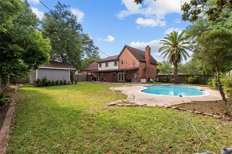 8515 Twelve Oaks Drive Texas City TX 77591
