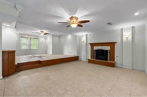 8515 Twelve Oaks Drive Texas City TX 77591