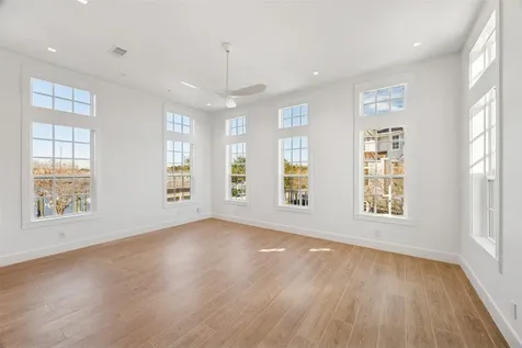 2443 Lakewood Pointe Seabrook TX 77586