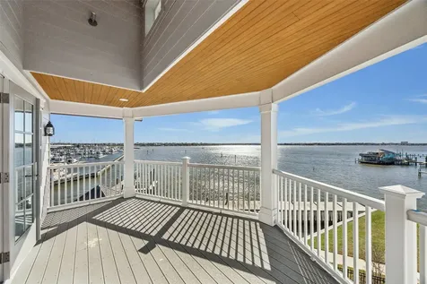 2443 Lakewood Pointe Seabrook TX 77586