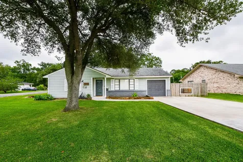 3116 12th Street Bay City TX 77414