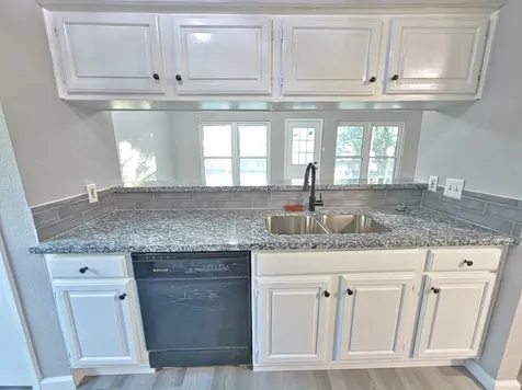 1618 Live Oak Hollow Street Pearland TX 77581