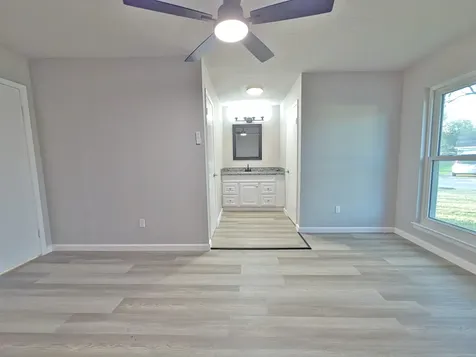 1618 Live Oak Hollow Street Pearland TX 77581