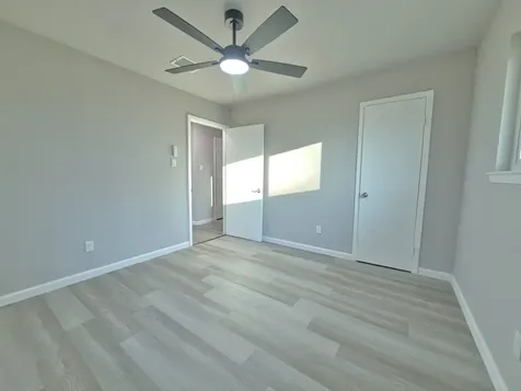 1618 Live Oak Hollow Street Pearland TX 77581