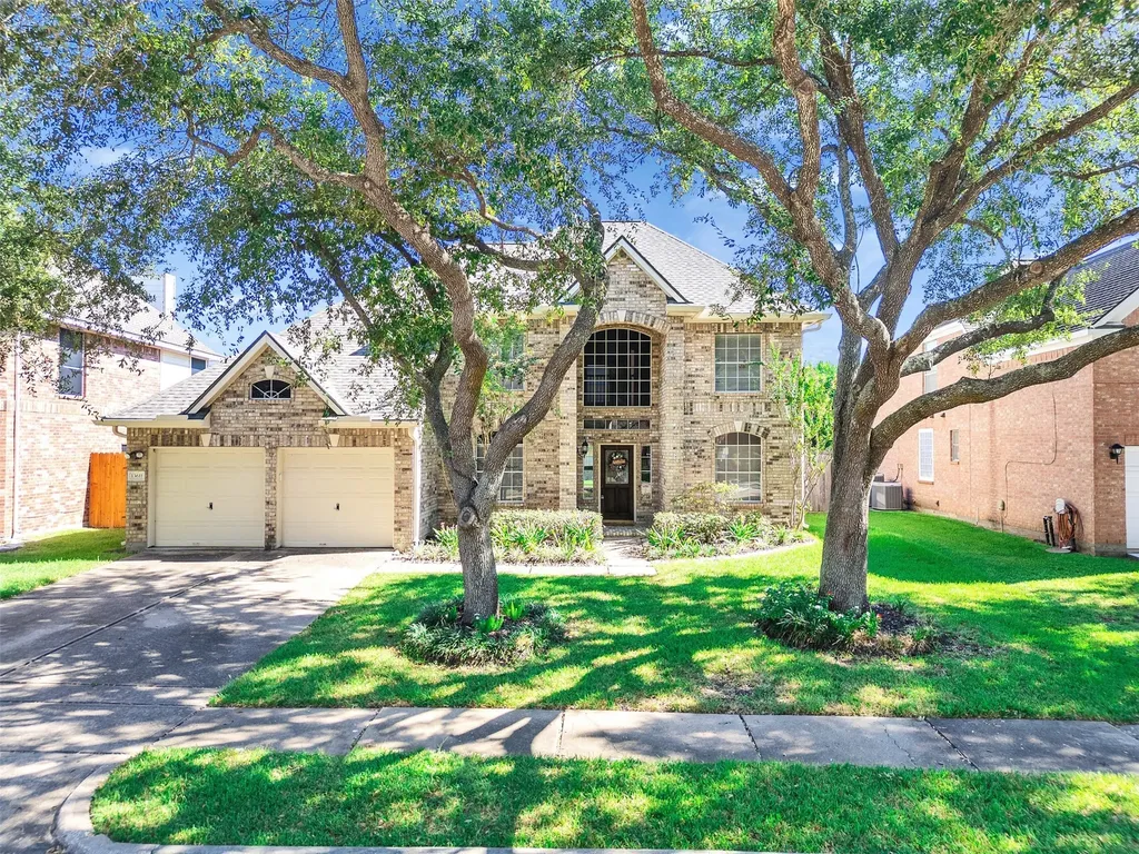 13611 Country Green Court Houston TX 77059