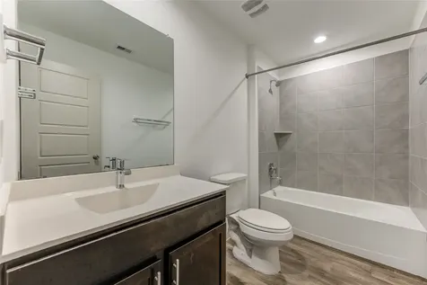 12735 Ermine Street Houston TX 77047