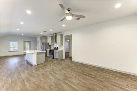 12735 Ermine Street Houston TX 77047