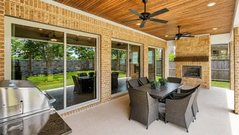 2418 Sandhill Crest Lane Brookshire TX 77423