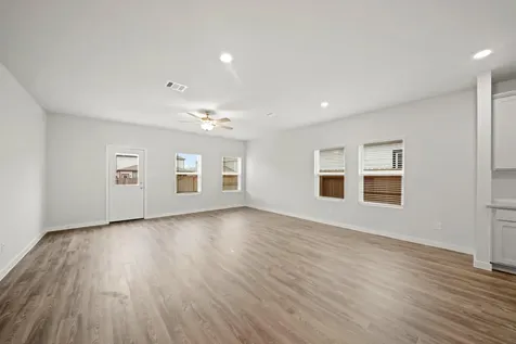 537 Wax Myrtle Way Hockley TX 77447