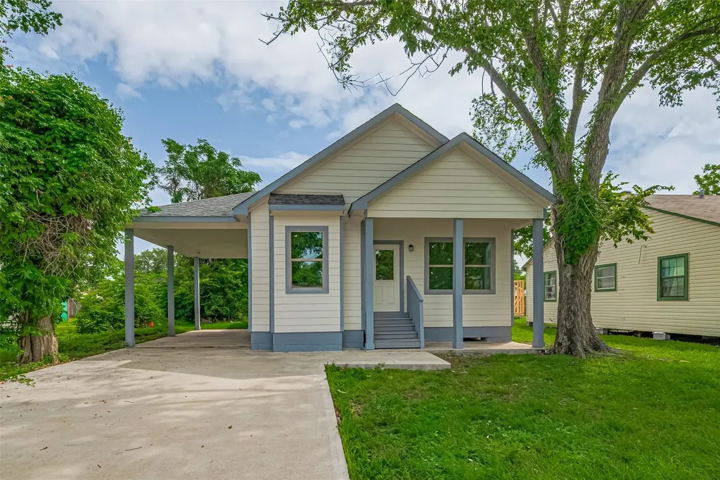 1909 Oregon Street Baytown TX 77520