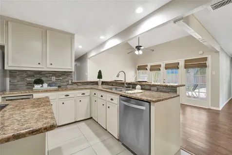 4330 Shady Springs Drive Seabrook TX 77586