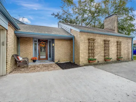 4330 Shady Springs Drive Seabrook TX 77586