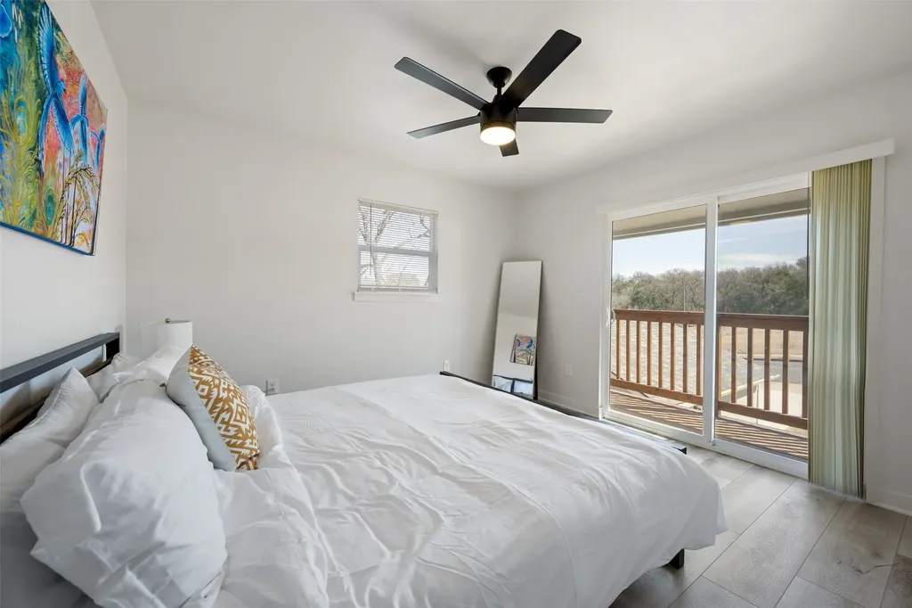 6104 Reicher Drive Austin TX 78723