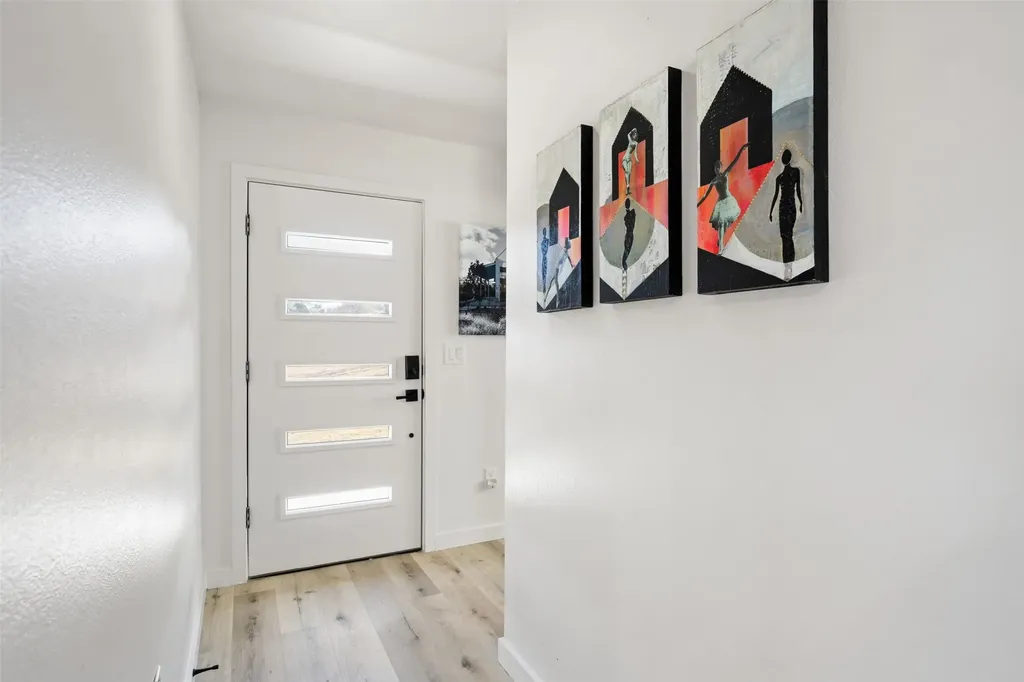 6104 Reicher Drive Austin TX 78723