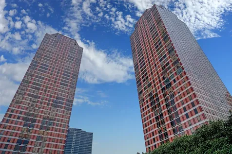 5110 San Felipe Street 64w Houston TX 77056