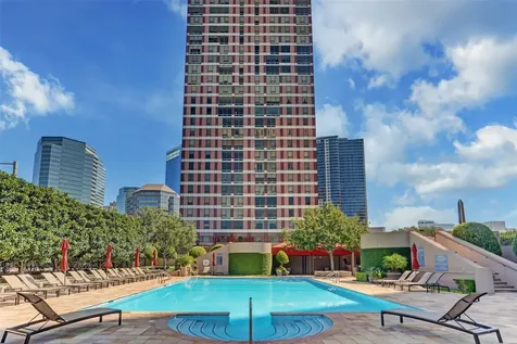 5110 San Felipe Street 64w Houston TX 77056