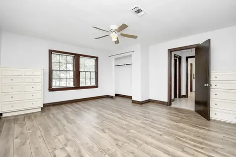 109 Amundsen Street Houston TX 77009