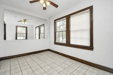 109 Amundsen Street Houston TX 77009