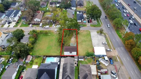 109 Amundsen Street Houston TX 77009