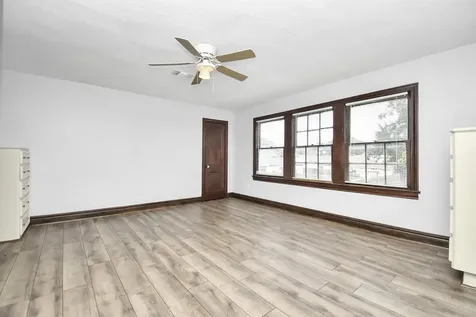 109 Amundsen Street Houston TX 77009