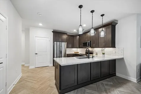 6804 Westview Dr, Unit 2307 Drive 2307 Houston TX 77055