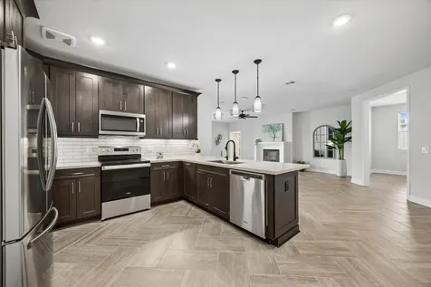 6804 Westview Dr, Unit 2307 Drive 2307 Houston TX 77055