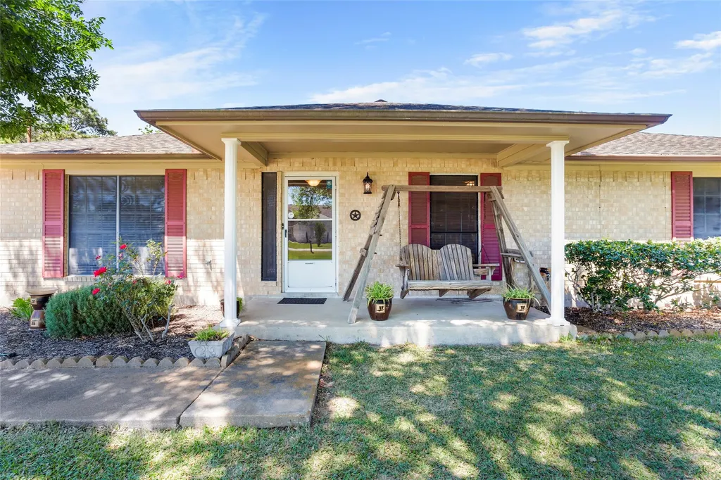 5521 Lanis Street Dickinson TX 77539