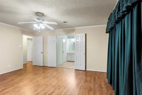 5521 Lanis Street Dickinson TX 77539