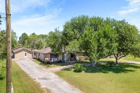 5521 Lanis Street Dickinson TX 77539
