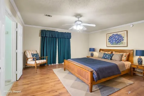 5521 Lanis Street Dickinson TX 77539