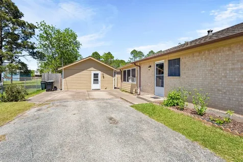 5521 Lanis Street Dickinson TX 77539