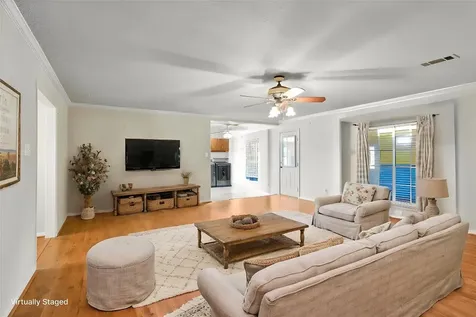 5521 Lanis Street Dickinson TX 77539