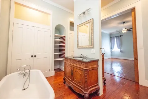 1912 Church Street Galveston TX 77550