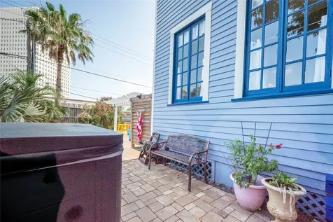 1912 Church Street Galveston TX 77550