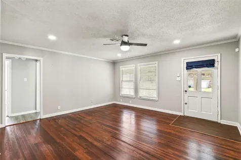 223 Jasmine Street Lake Jackson TX 77566