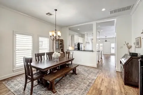 125 E 22nd Street Houston TX 77008