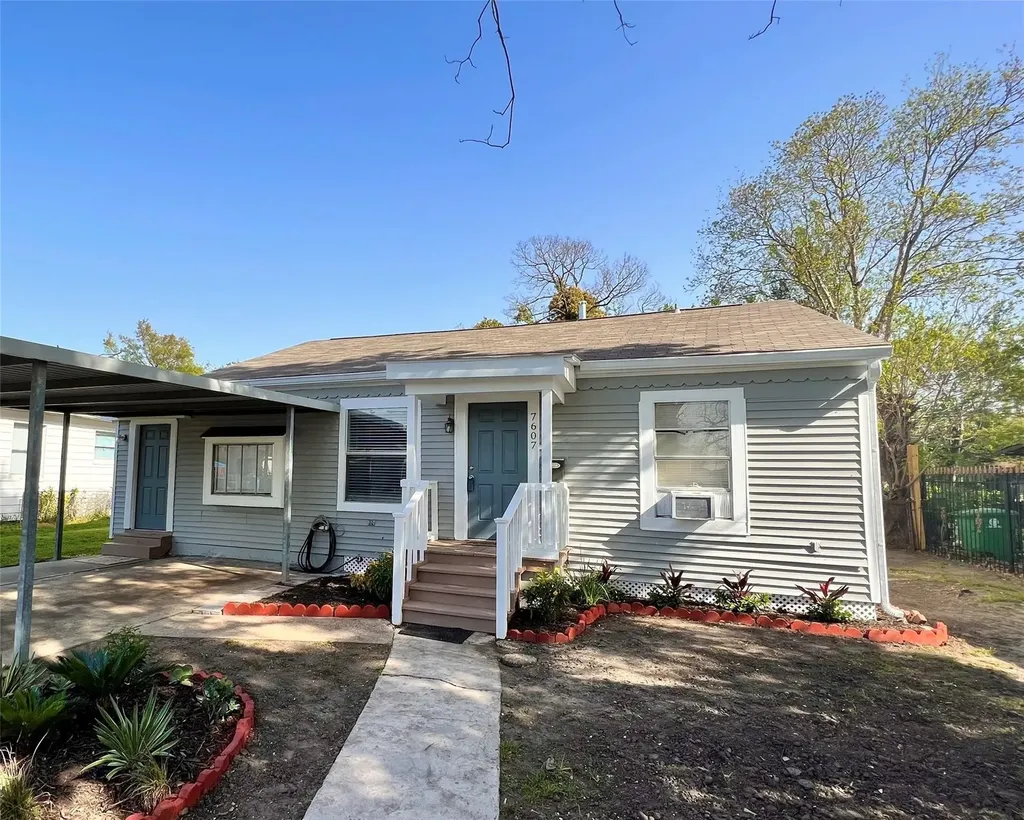 7607 Hemlock Street Houston TX 77012