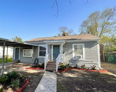7607 Hemlock Street Houston TX 77012