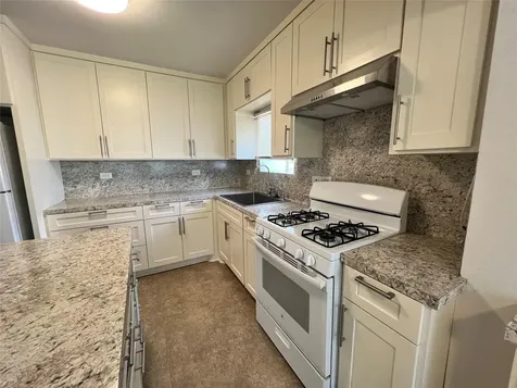 7607 Hemlock Street Houston TX 77012